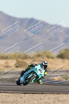 media/Dec-07-2025-CVMA (Sun) [[3e7d2de5dc]]/Race 16-Formula Middleweight/